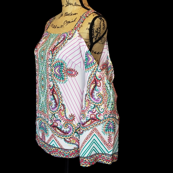 NY&CO Cold Shoulder Top - Picture 6 of 11